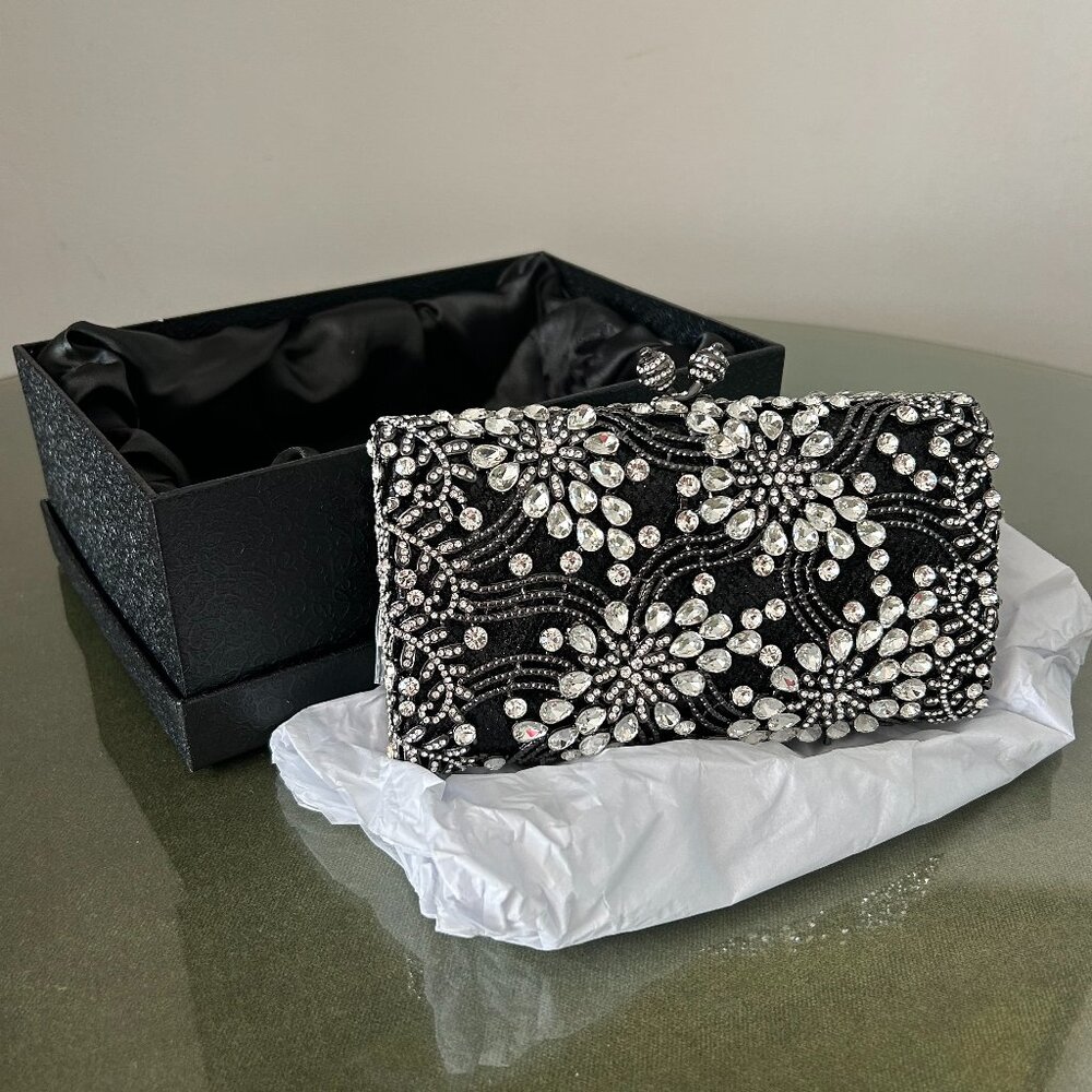 Natasha Couture NWT Austrian Crystal Hard Sided Clutch Evening Bag